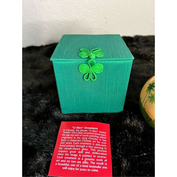 Li Bien Christmas Ornament 3 Wiseman Nativity Handpainted Box - Picture 7 of 7